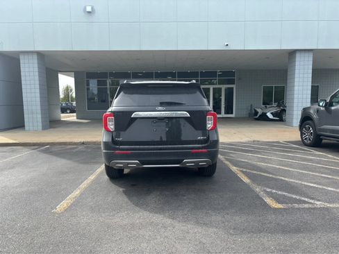 Used 2023 Ford Explorer XLT w/ Equipment Group 202A AWD/4WD image 5