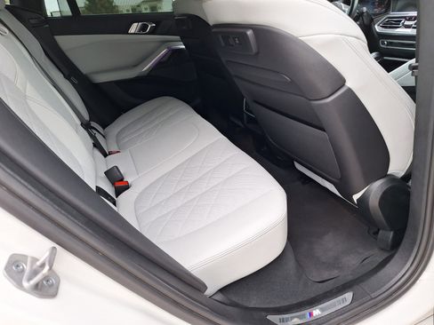 Used 2023 BMW X6 M50i w/ Executive Package image 5