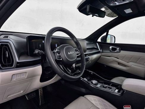 Used 2025 Kia Sorento SX Prestige AWD/4WD image 14