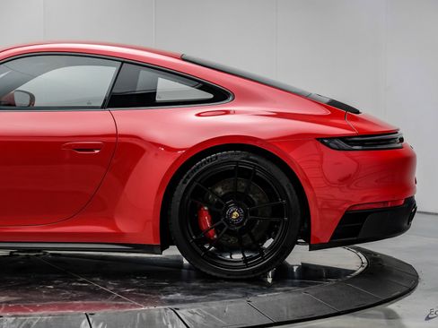 Used 2024 Porsche 911 Carrera GTS w/ Premium Package image 9