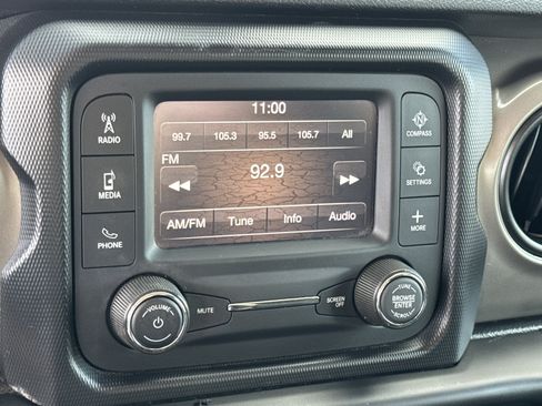 Used 2020 Jeep Gladiator Sport w/ Quick Order Package 24S image 30