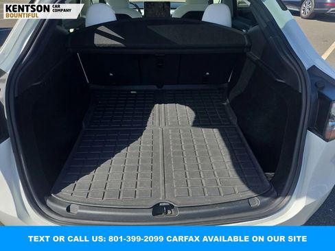 Used 2024 Tesla Model Y Performance image 11