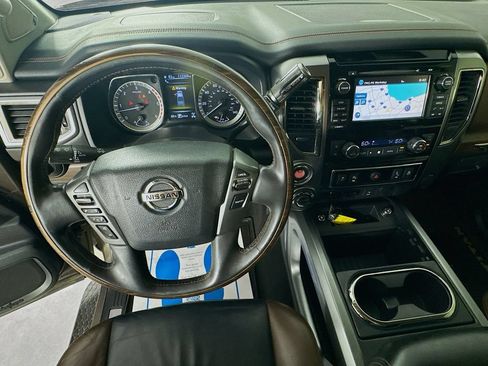 Used 2018 Nissan Titan Platinum Reserve w/ Platinum Utility Package AWD/4WD image 12