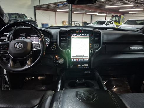 Used 2020 RAM 1500 Laramie AWD/4WD image 21