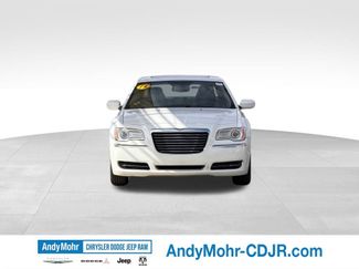 Used 2013 Chrysler 300 RWD video 2