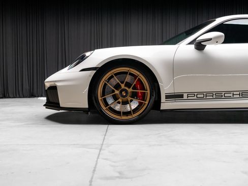 Used 2026 Porsche 911 Carrera GTS RWD image 3