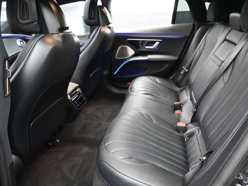 Used 2022 Mercedes-Benz EQS 450+ Sedan image 32