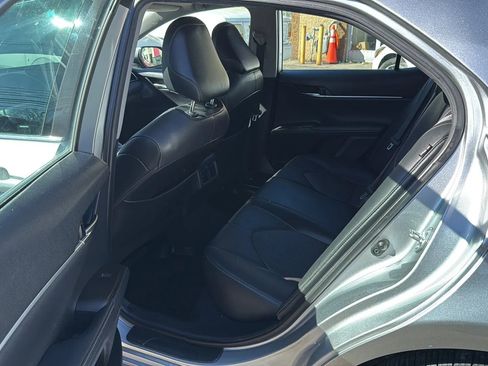 Used 2021 Toyota Camry XSE image 27