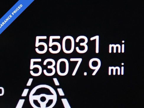 Used 2023 Porsche Cayenne GTS image 16