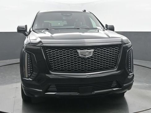 Certified 2026 Cadillac Escalade Platinum Sport w/ LPO, ONYX Package AWD/4WD image 8