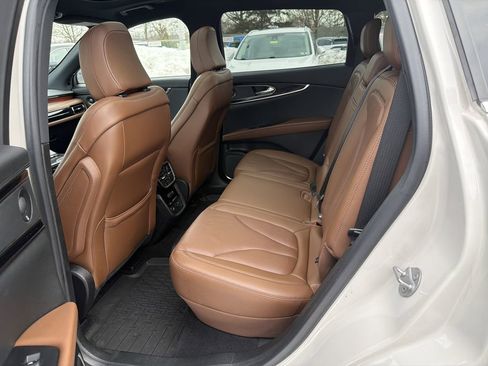 Certified 2022 Lincoln Nautilus Reserve w/ Luxury Package image 13