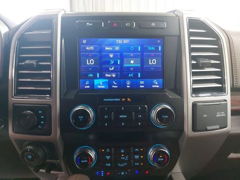 Used 2020 Ford F150 King Ranch w/ Equipment Group 601A Luxury AWD/4WD image 19