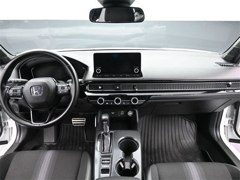 Used 2023 Honda Civic Sport image 14