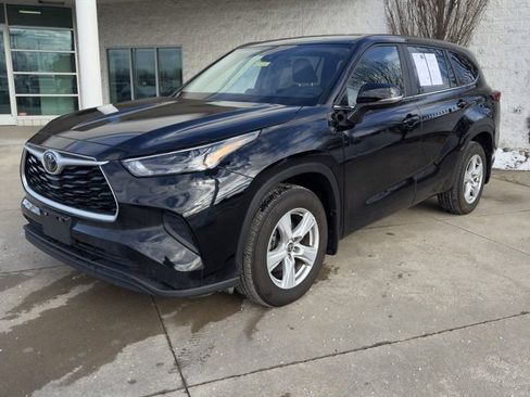Used 2023 Toyota Highlander L image 7