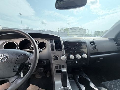 Used 2012 Toyota Tundra 4x4 Double Cab w/ SR5 Pkg image 15