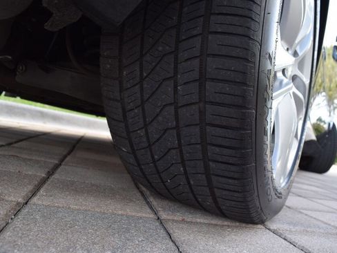 Used 2011 Mercedes-Benz E 350 4MATIC Sedan image 88