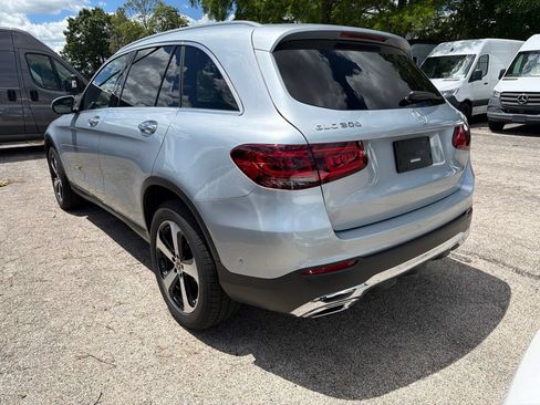 Used 2021 Mercedes-Benz GLC 300 4MATIC image 5