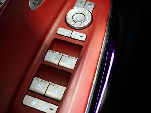 Used 2022 Genesis GV70 3.5T Sport w/ Sport Prestige Package image 14