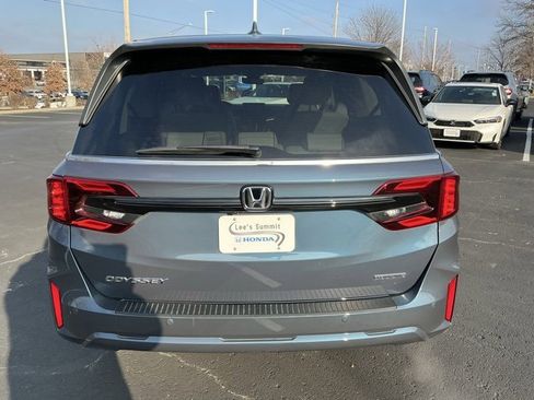 Used 2026 Honda Odyssey Touring image 4