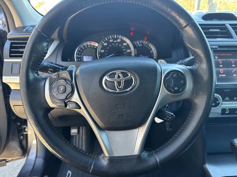 Used 2014 Toyota Camry SE image 28