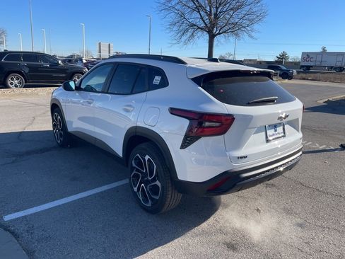 New 2026 Chevrolet Trax RS w/ Driver Confidence Package FWD image 5