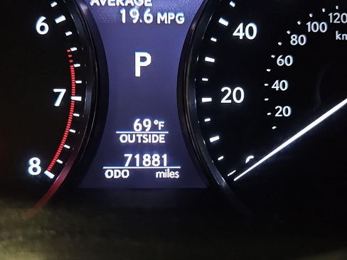 Used 2014 Lexus LS 460 w/ Comfort Package RWD image 14