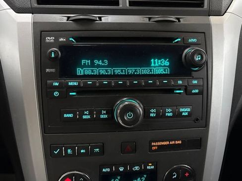 Used 2012 Chevrolet Traverse LT FWD image 47