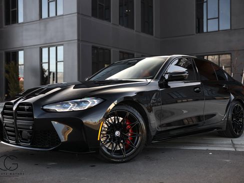 Used 2023 BMW M3 Competition image 3