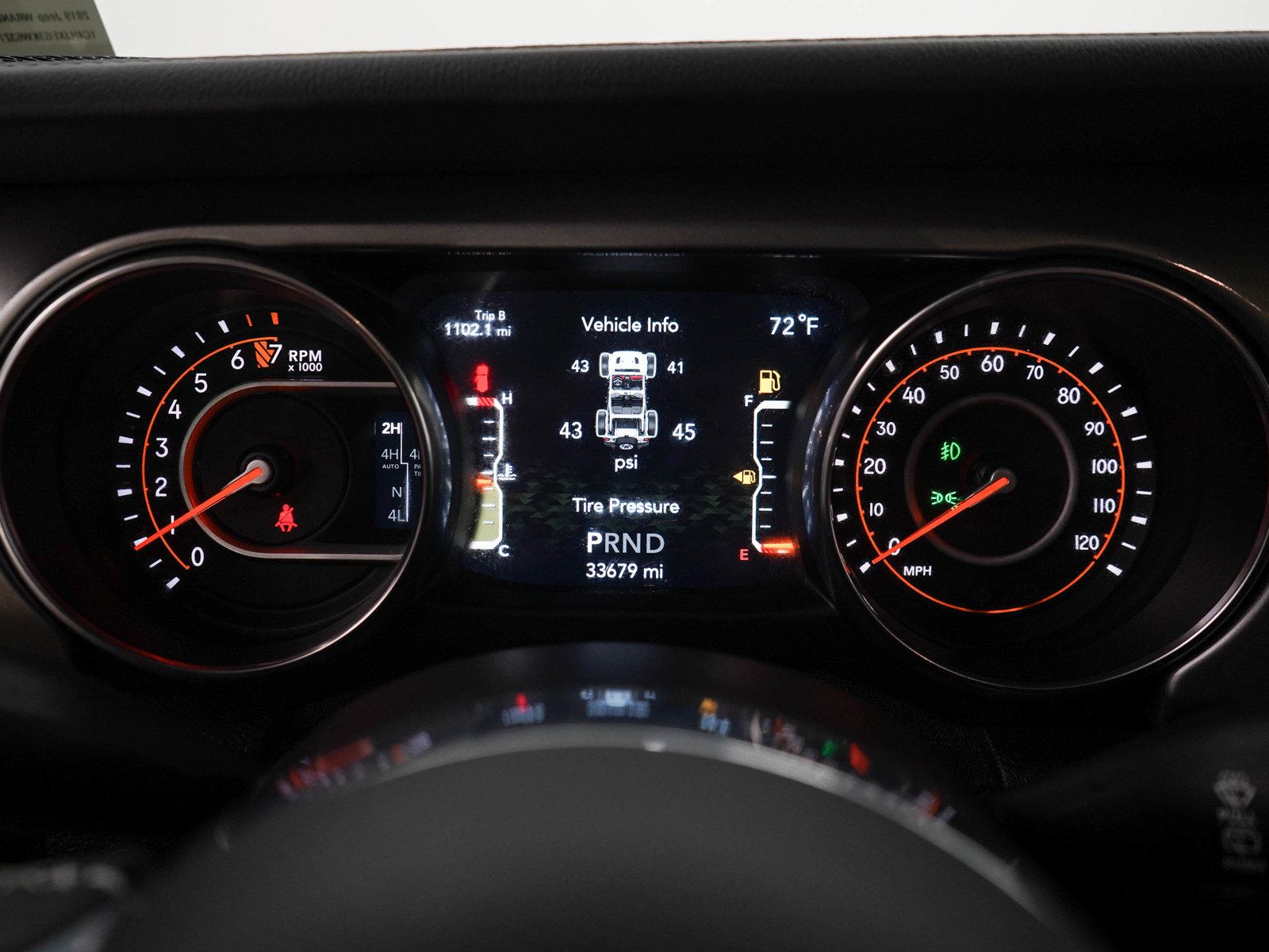 Used 2019 Jeep Wrangler Unlimited Sahara w/ Uconnect 4C Nav & Sound Group AWD/4WD image 26