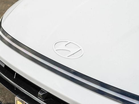 New 2026 Hyundai Sonata Limited image 9