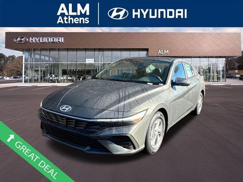 New 2026 Hyundai Elantra SE FWD image 1