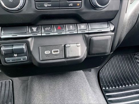 Used 2023 Chevrolet Silverado 2500 Custom w/ Custom Value Package AWD/4WD image 16