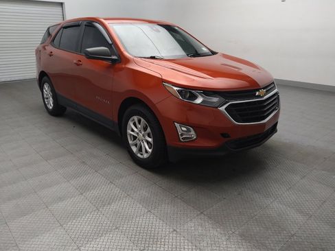Used 2020 Chevrolet Equinox LS w/ LS Convenience Package FWD image 13