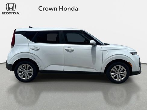 Used 2020 Kia Soul LX FWD image 5