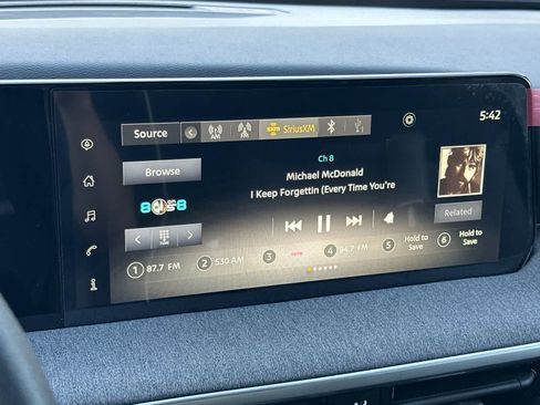 Used 2025 Nissan Kicks SV FWD image 19