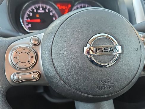 Used 2014 Nissan Versa SV w/ Convenience Package FWD image 15