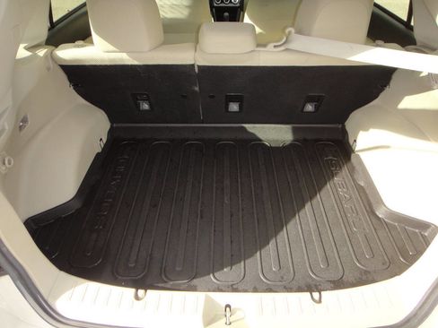 Used 2016 Subaru Impreza 2.0i Premium image 12