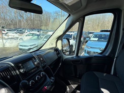 Used 2018 RAM ProMaster 2500 image 19