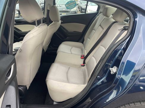 Used 2015 MAZDA MAZDA3 i Touring image 11