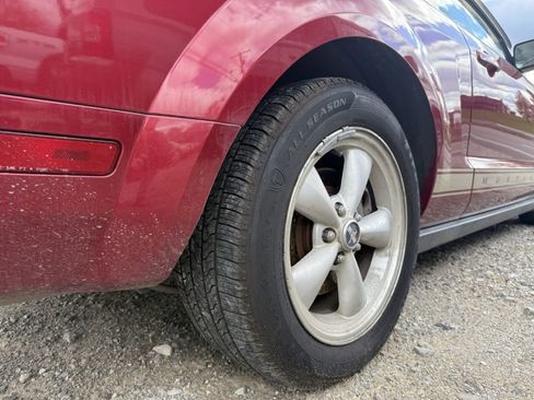 Used 2007 Ford Mustang Coupe image 10