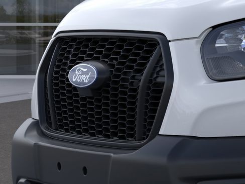 New 2026 Ford Transit 250 148 Medium Roof RWD image 17