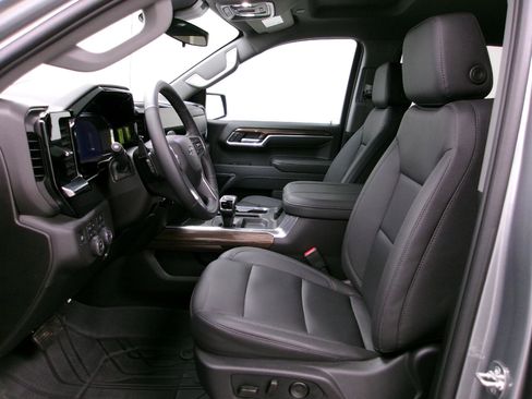 Certified 2026 Chevrolet Silverado 1500 RST w/ Convenience Package II image 8