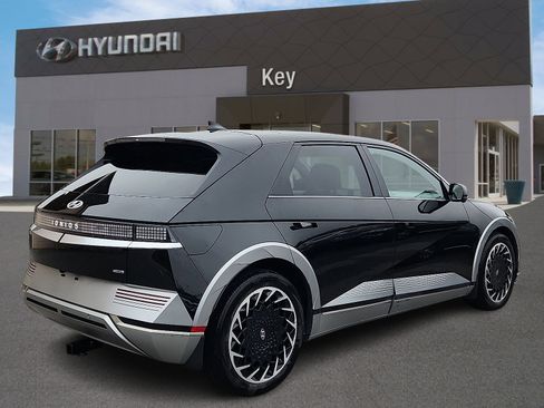 Used 2022 Hyundai Ioniq 5 Limited image 4