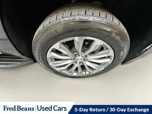 Used 2021 GMC Yukon XL Denali AWD/4WD image 42