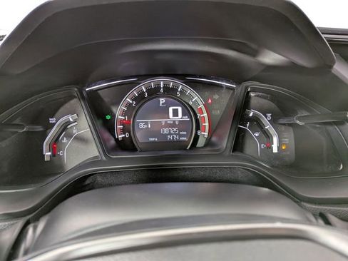 Used 2017 Honda Civic Sport image 4
