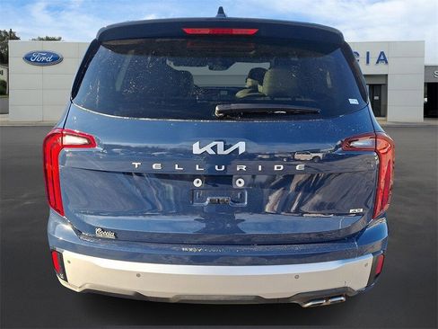 Used 2024 Kia Telluride S w/ S Sunroof Package image 5