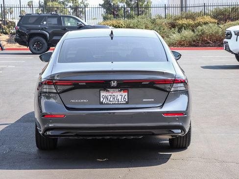 Used 2024 Honda Accord EX-L image 6