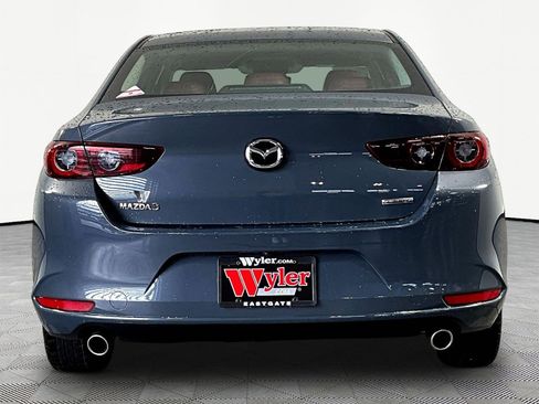Used 2022 MAZDA MAZDA3 s FWD image 5