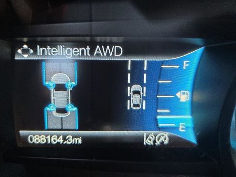 Used 2019 Ford Edge SEL AWD/4WD image 18