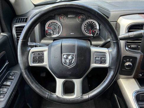Used 2018 RAM 3500 Laramie w/ Convenience Group AWD/4WD image 11